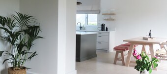 SHANNON VALE, pet friendly, with open fire in Woodford, County Galway