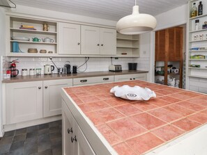 Private kitchen - KYLEATUNNA COTTAGE, pet friendly in Ennis, County Clare (Unknown)
