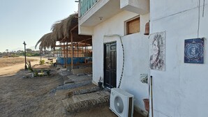 WiFi (free), individually decorated, individually furnished - Michael's House  (Nuweiba)