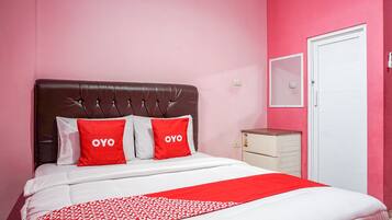 Kamar Double Deluks | Meja kerja, Wi-Fi gratis, dan seprai linen