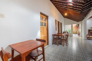 Interior - GRIYA BANSU Ndalem Ibu (Yogyakarta)