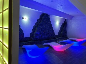 Soins corporels, enveloppements corporels, gommages corporels