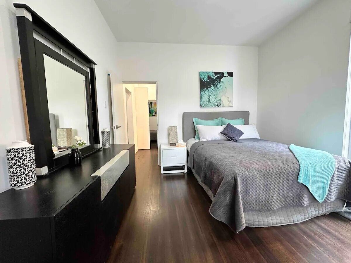 2 bedrooms, desk, iron/ironing board, free WiFi