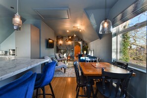 Dining - Fairview Boutique Apartment C - 1BR Gem in West Bridgford Centre (West Bridgford  Nottingham)