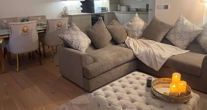 2 bed modern town house