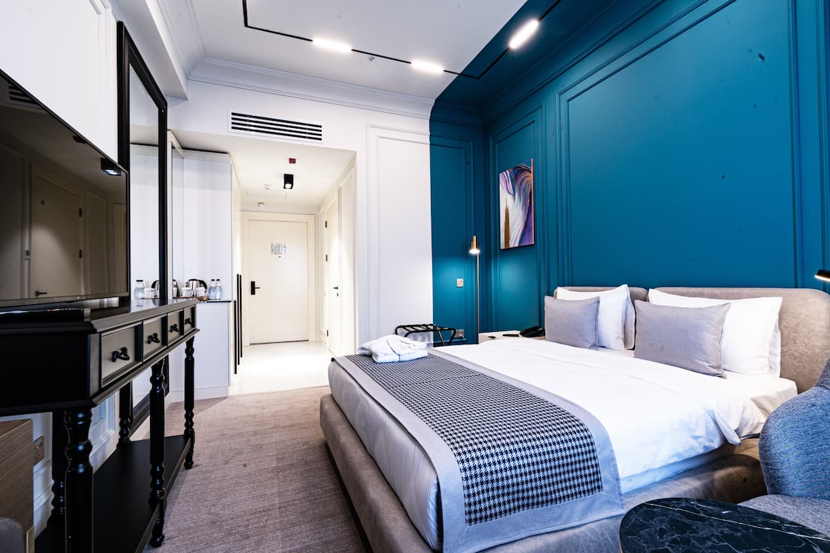 Chambre Standard, accessible aux personnes à mobilité réduite | Minibar, coffres-forts dans les chambres, bureau