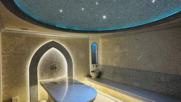 Baño turco o hammam y masajes con piedras calientes