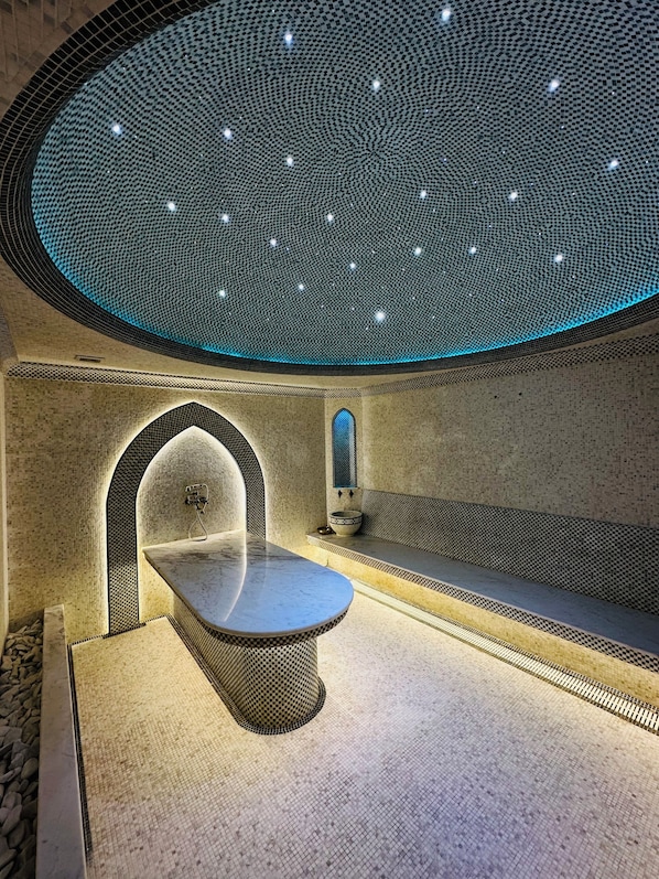 Türkisches Bad/Hamam, Warmsteinmassagen, Tiefengewebe-Massagen