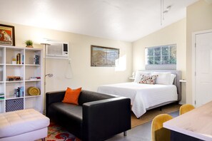 1 habitación, escritorio, wifi y ropa de cama 