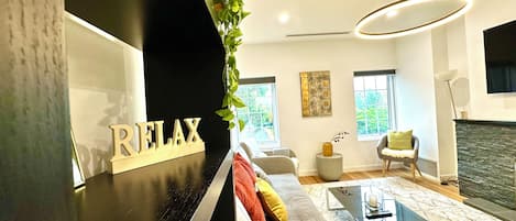 Smart TV, tenis de mesa y libros