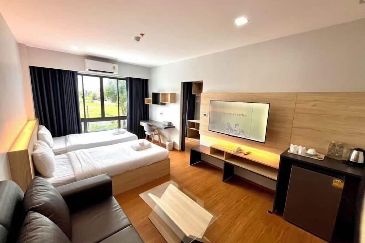 1 bedroom, individually decorated, laptop workspace, blackout curtains