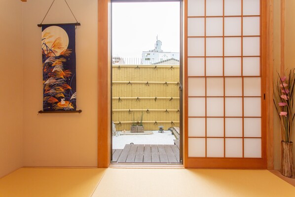 トラディショナル ヴィラ | テラス / パティオ