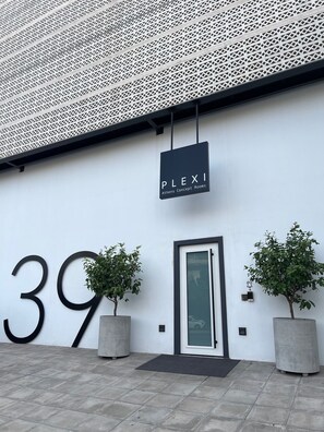 Property entrance - PlexiSpace (Athens)