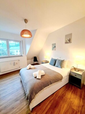 2 habitaciones, tabla de planchar con plancha y wifi gratis