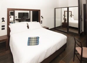 Comfort Double Room Single Use | Frette Italian sheets, premium bedding, down comforters, pillowtop beds