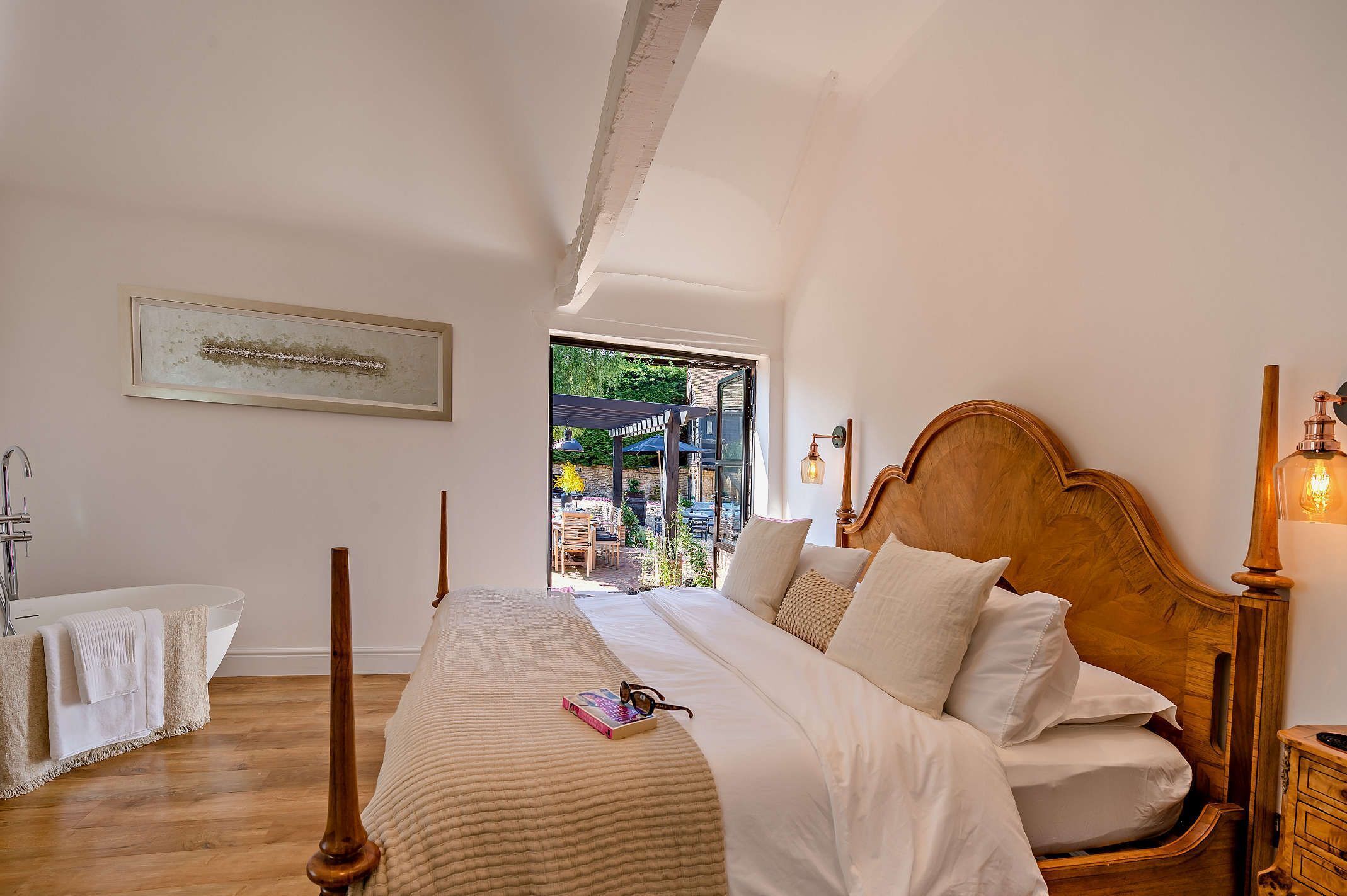 4 chambres, fer et planche à repasser, Wi-Fi, draps fournis