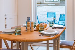 Dining - Samphire Cottage by Bloom Stays - sleeps 4 in 2 bedrooms (Broadstairs)
