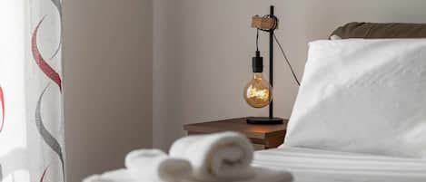 1 soverom, strykejern/-brett, wi-fi (inkludert) og sengetøy