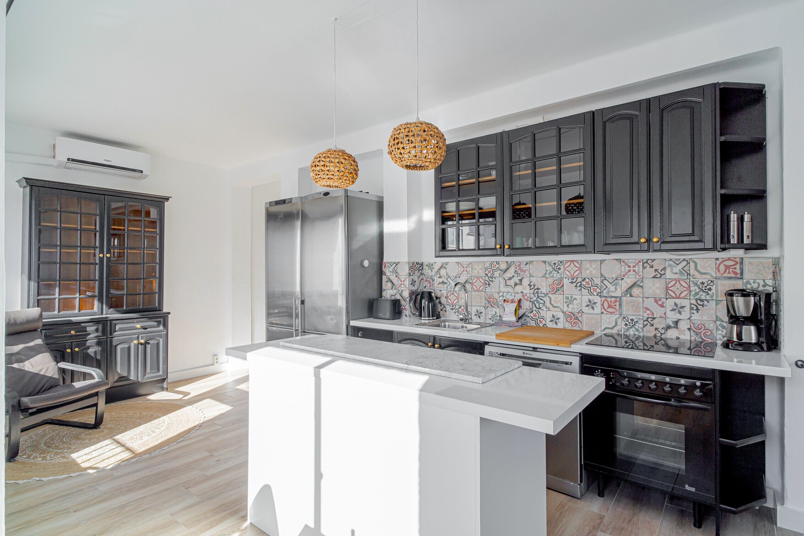 Réfrigérateur, micro-ondes, four, lave-vaisselle