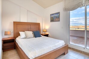 3 soverom, wi-fi (inkludert) og sengetøy