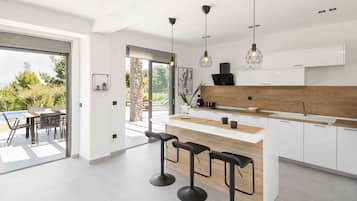 Vila luxo | Área de estar | Smart TV