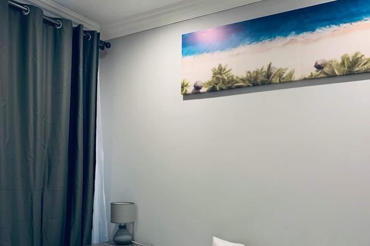 Club Room | 1 bedroom, soundproofing, iron/ironing board, free WiFi