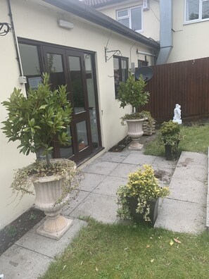 บริเวณภายนอก