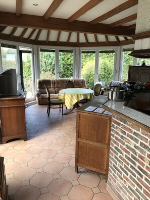Interior - Chambre Chez Lhabitant et Colocation Proche de Toutes Commodités et gra (Chapelle-lez-Herlaimont)