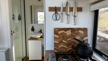 Réfrigérateur, plaque de cuisson