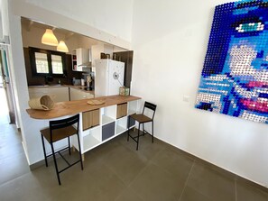 冰箱、微波炉、炉灶、茶具/咖啡用具