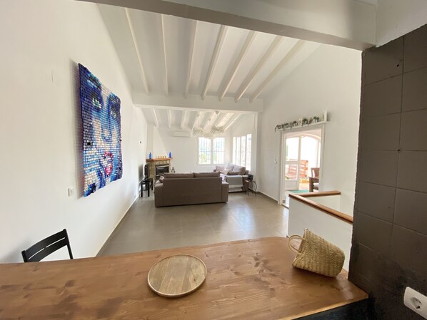 Smart TV, fireplace, books, stereo - Casa David: Relax Cerca de la Playa (Teulada)