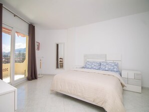 1 bedroom, iron/ironing board, internet, bed sheets - Duquesa 603 - 2 Terraces with Sea Views, Swimming pool, Parking (Torremolinos)