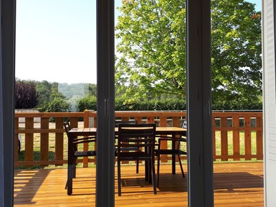 Renovated house with countryside view, terrace and garden in Coutansouze