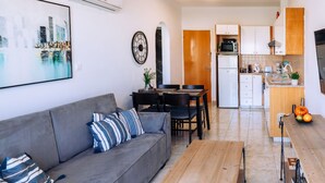 Luxury Apartment | Living area - Phaedrus Living Harmony Seaview Flat (Paphos)