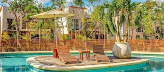 3-Story Villa, Private Roof Pool, 2 Cenotes Onsite