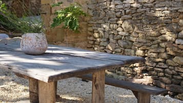 Area banquet outdoor