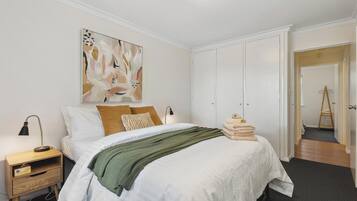 2 bedrooms, iron/ironing board, WiFi, bed sheets