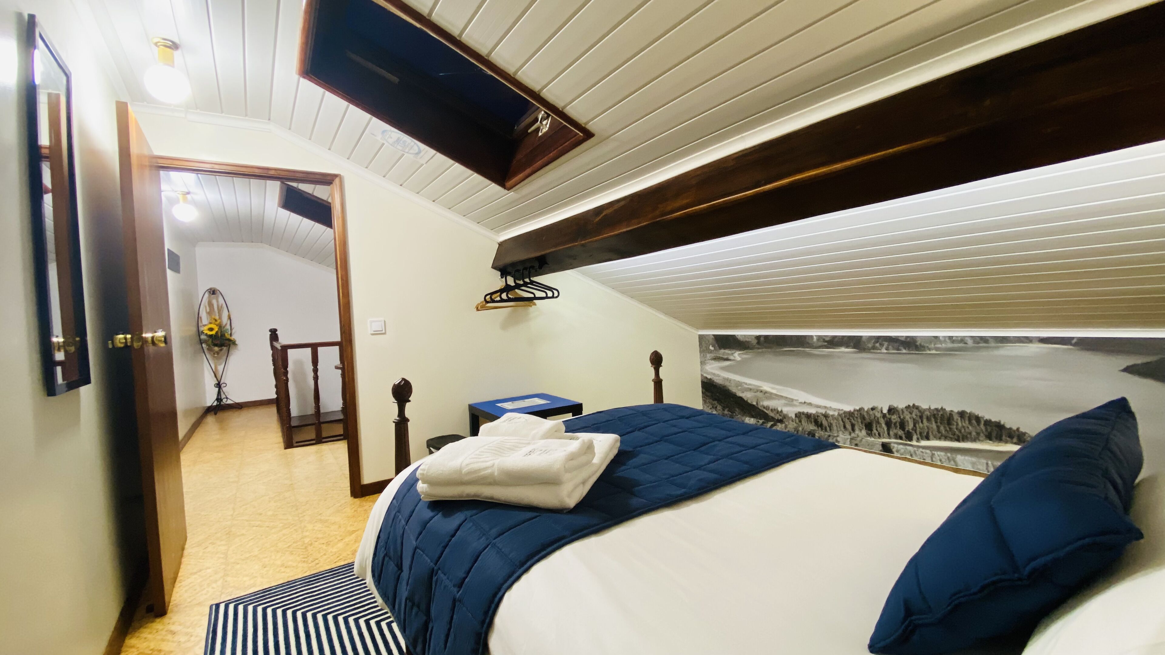 4 soverom, strykejern/-brett, wi-fi og sengetøy