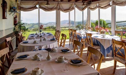 米拉多尔德塞拉酒店