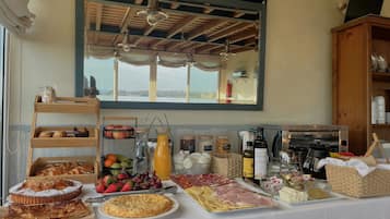 Dagelijks ontbijtbuffet (toeslag)