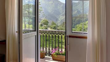Deluxe kamer | Uitzicht vanaf balkon