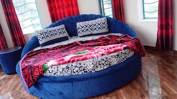 Chambre Double Deluxe | Chambres insonorisées, fer et planche à repasser, Wi-Fi gratuit