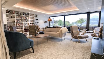 Sala de estar en el lobby