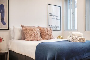 1 chambre, fer et planche à repasser, lit parapluie, Wi-Fi gratuit