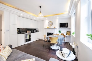 Interior - Central Flat in Covent Garden (Greater London)