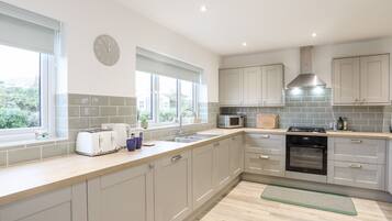 Fridge, dishwasher, electric kettle, toaster