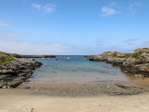 Beach nearby - Llwyn Eithin (Holyhead)
