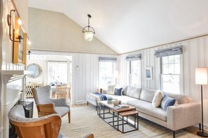 TV, offices - Stylish Getaway! Easy walk to Neighborhood Beach! (Harwich)