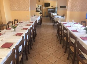 Habitación cuádruple Confort | Área de sala de estar
