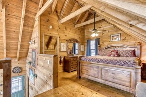 2 bedrooms, iron/ironing board, free WiFi, bed sheets - Abundant Views- Ultra-private and spacious cabin with abundant mountain views! (Sevierville)